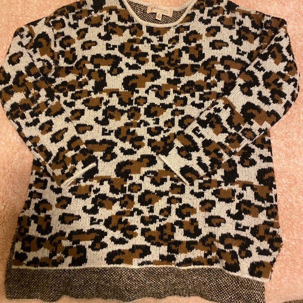 LIKE NEW PHILOSOPHY LEOPARD PRINT SWEATER